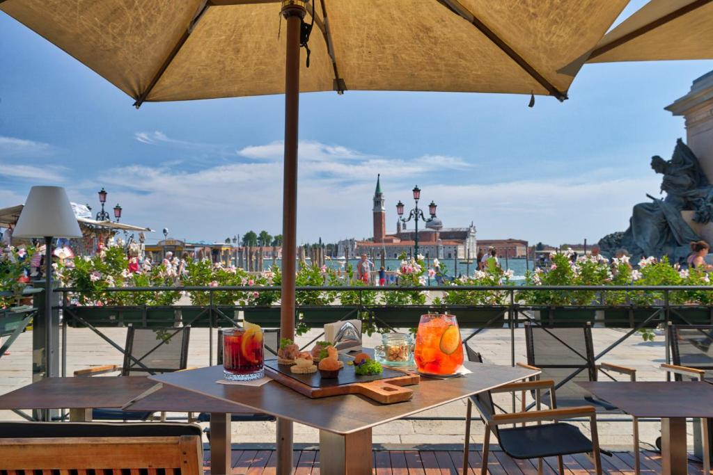 best venice hotels with canal views
