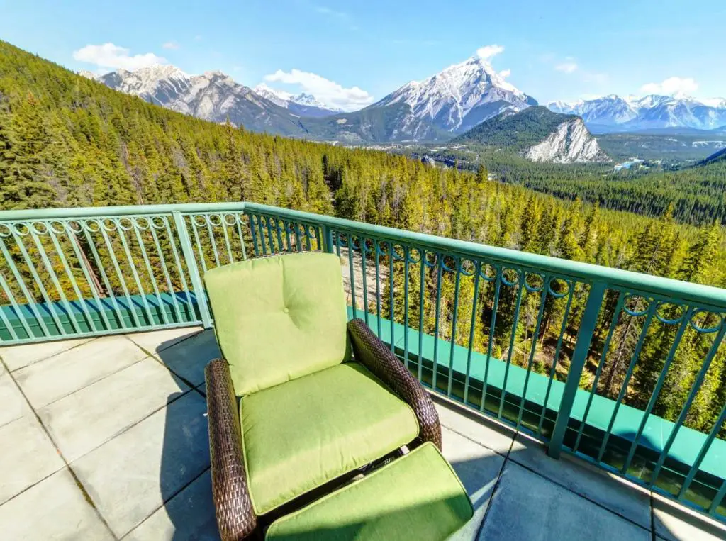 Best Places to Stay in Banff with Family