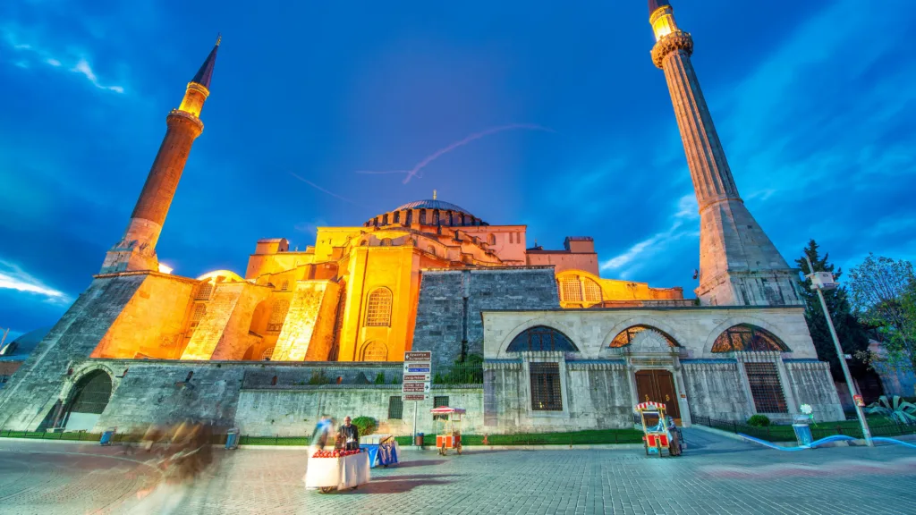 Best Places to visit in Istanbul at night
